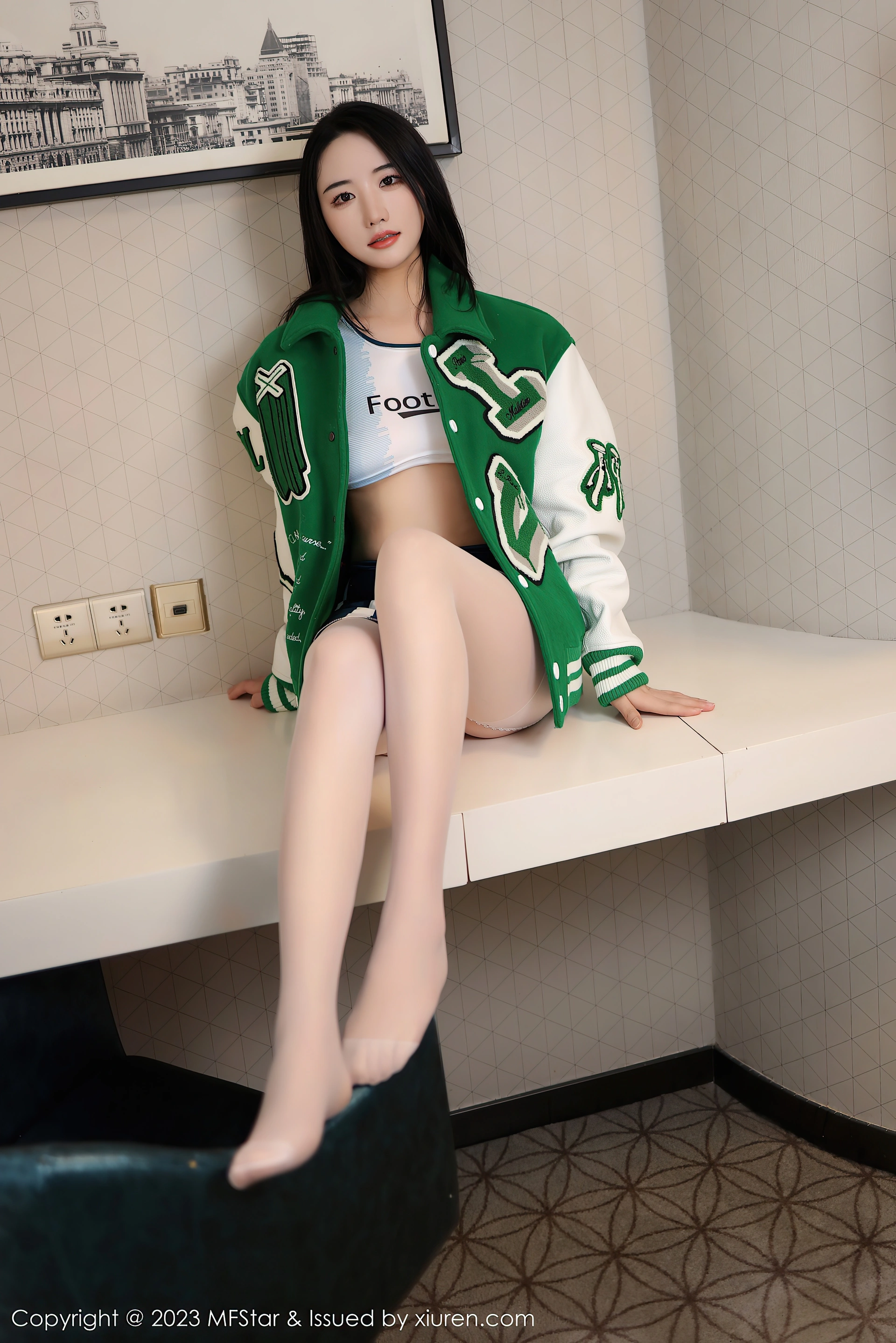[MFStar模范学院]2023.04.03 VOL.602 汐汐爱吃草莓 1